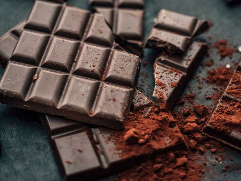 محققان توانستند پرخوابی را با شکلات تخته ای لینت درمان کنند!